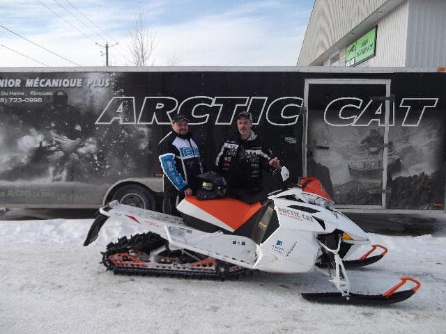 2012 online trial:  Arctic Cat provides us with the ProClimb M1100 Sno Pro Limited!