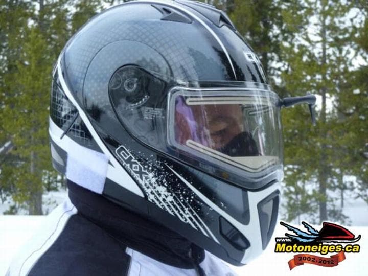 OPP fine snowmobilers for wearing helmets incorrectly