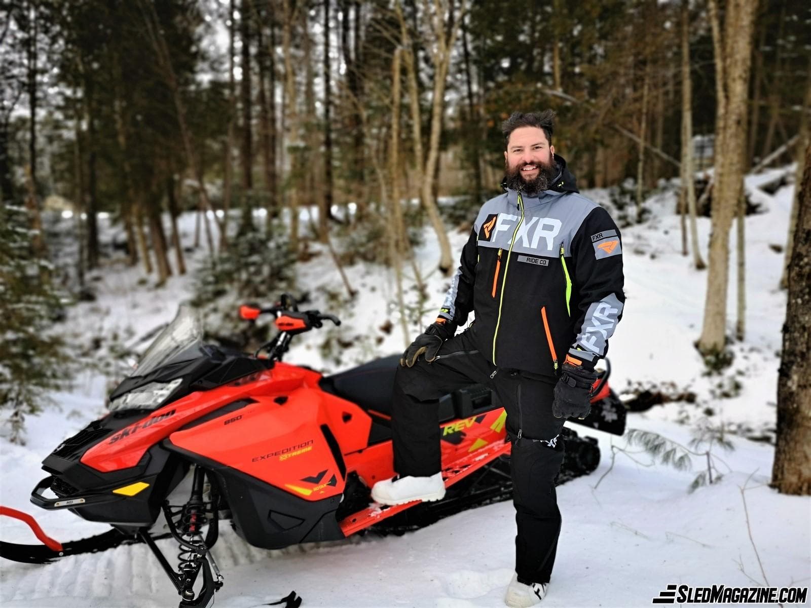 FXR Helium Pro X – A Versatile Snowmobile Suit