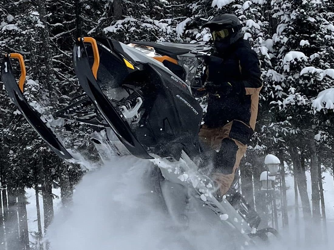 Test Drive of the BRP Expedition Se 900 ace Turbo R 2023 Snowmobile