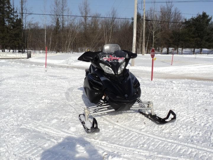 2013 Yamaha Apex X-TX : The industry easiest snowmobile to pilot