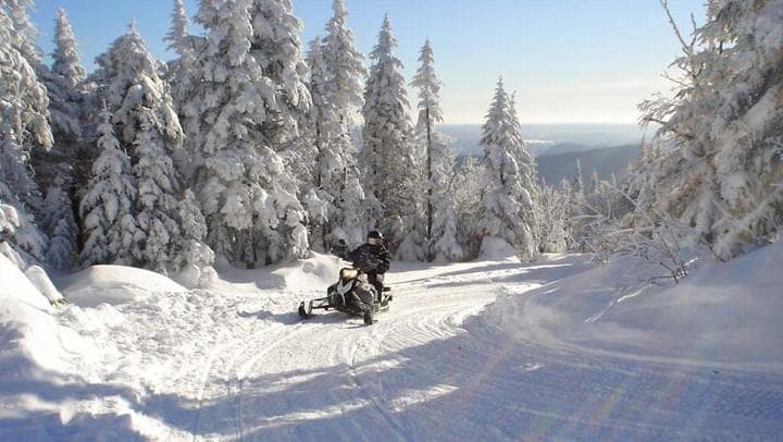 This year, come enjoy the many wonderful wintry pleasures offered by the regions of Lanaudière and the Mauricie