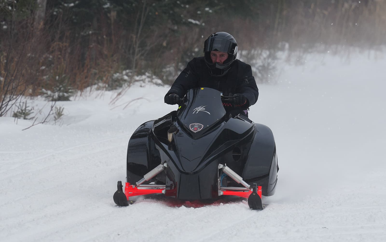 Drag Hors-la-Loi 5.0 : Snowmobile Drag Racing at the Heart of Beauceville
