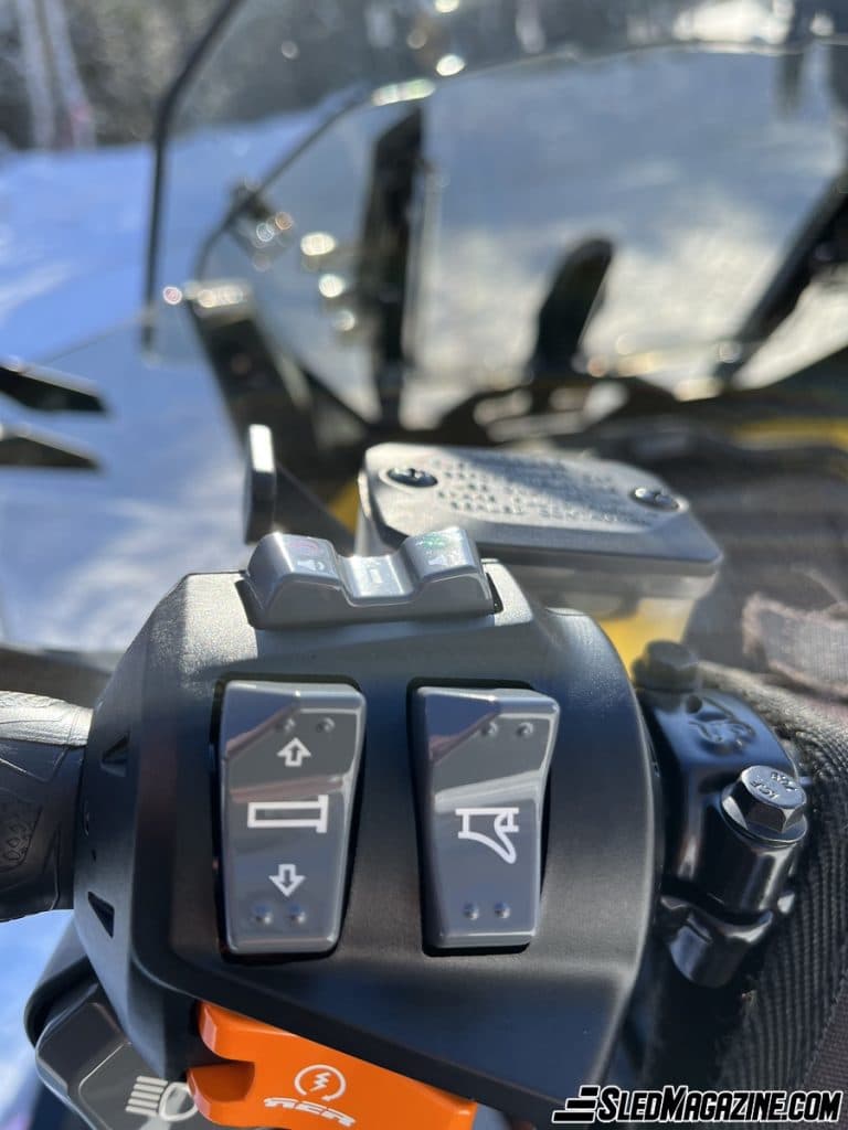 Ski-Doo Renegade Enduro 900 ACE Turbo R 2023