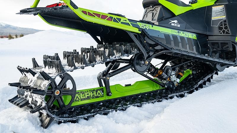 Rear suspension on the m 858 alpha one sno pro