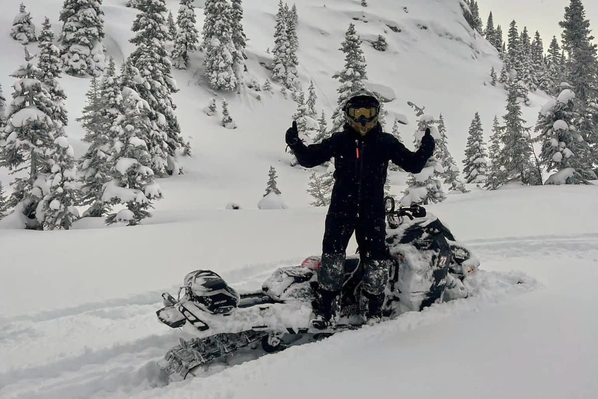 Andrew ranger on his snowmobile in the Monts Valin's backcountry.