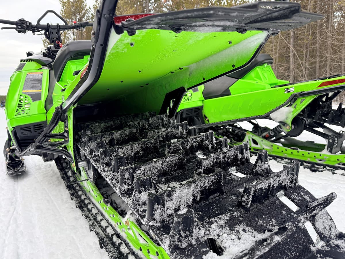 Closeup of the track of the Arctic Cat 2027 HCR 858 154 | Photo credit : Joe Erickson