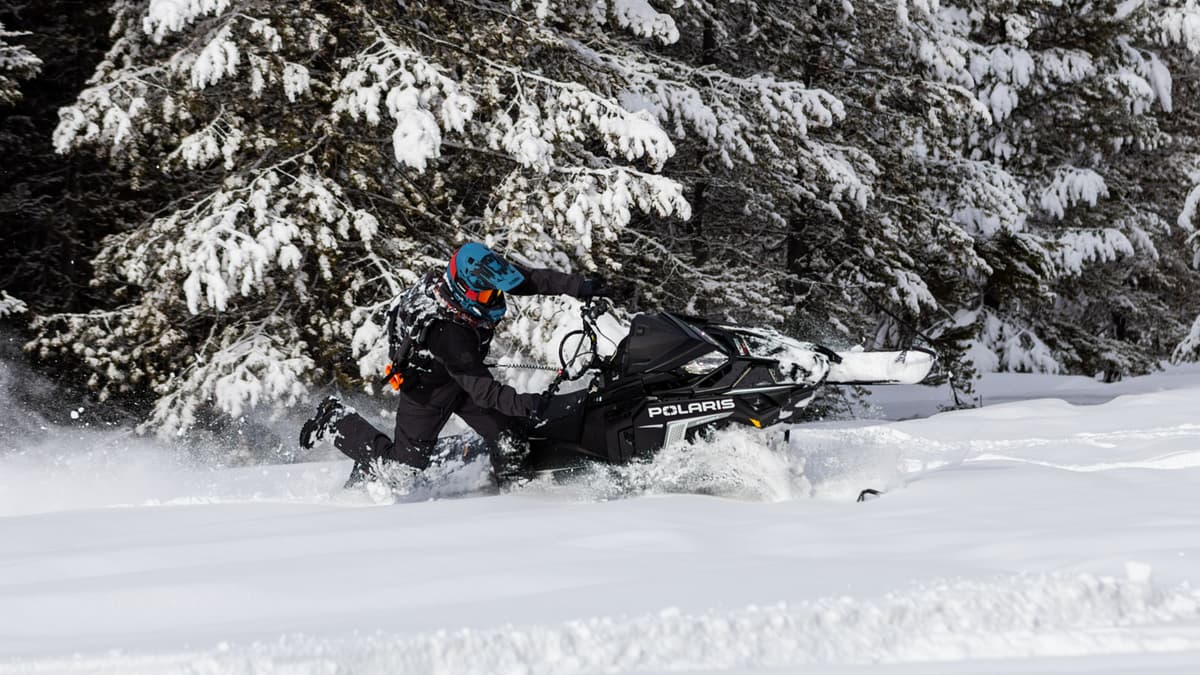 Polaris 2027 RMK Factory Edition SnowShoot