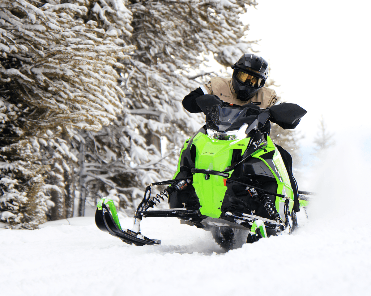 SledMagazine.com: Arctic Cat 2027 in action