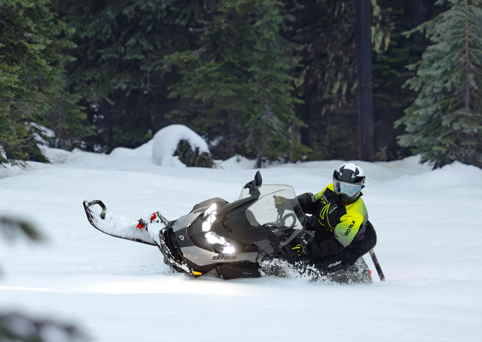 Ski-Doo Expedition LE 16-inch 2027